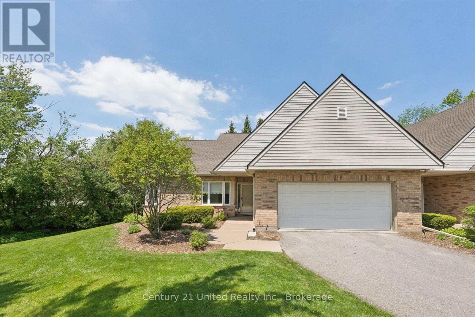 Property Photo: 1850 Cherryhill Road 11 ON K9K 2E3