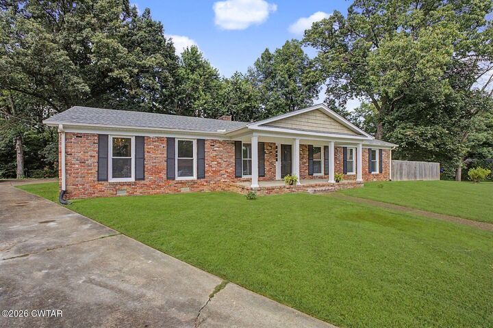 Property Photo: 148 Sunvalley Drive TN 38305