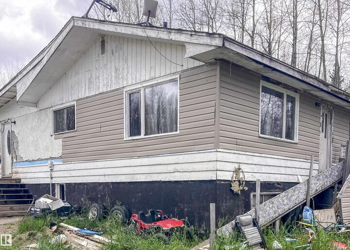 Property Photo: 451043 Rge Rd 70A AB T0C 0A0