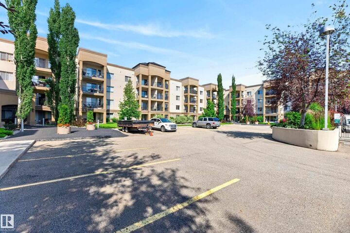 400 Palisades Way 425 — photo 1