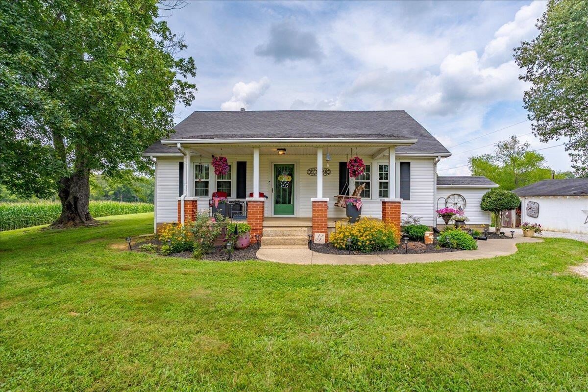 Property Photo: 5776 S Pleasant Valley Road KY 42452