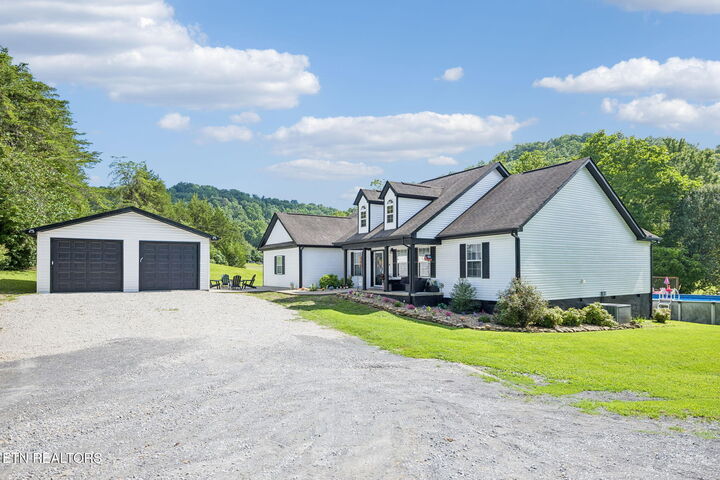 Property Photo:  172 Richardson Way  TN 37807 