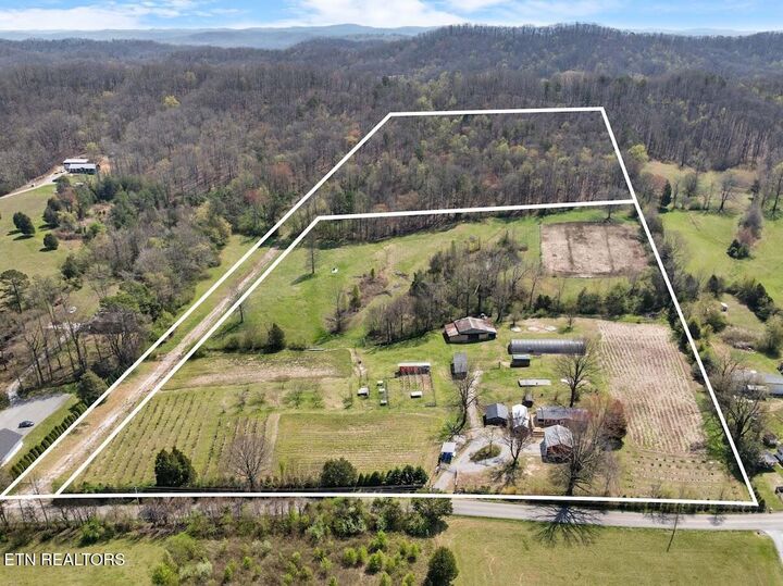 Property Photo:  1247 Post Oak Valley Rd  TN 37854 