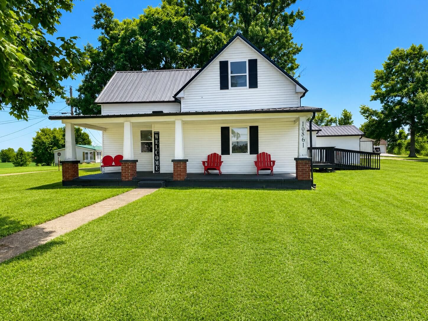 Property Photo:  10861 Ky-57  KY 41189 