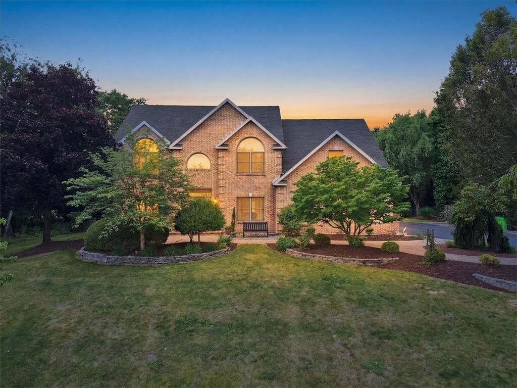 Property Photo: 831 Colonna Lane PA 18064