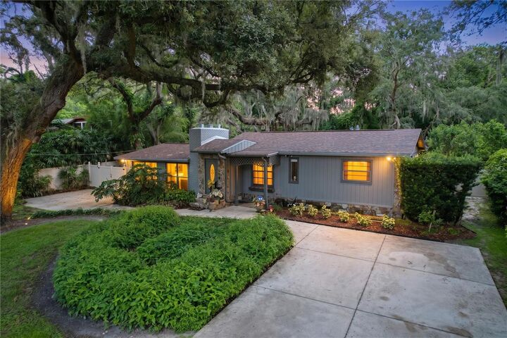 Property Photo:  11805 N 51st Street  FL 33617 
