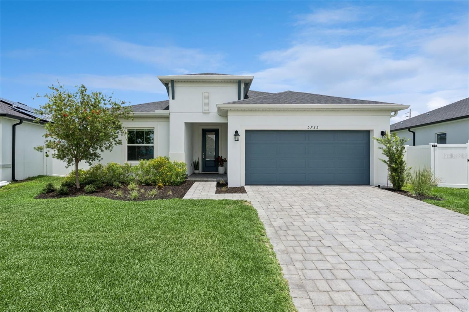 Property Photo: 5785 Wallis Lane FL 34771