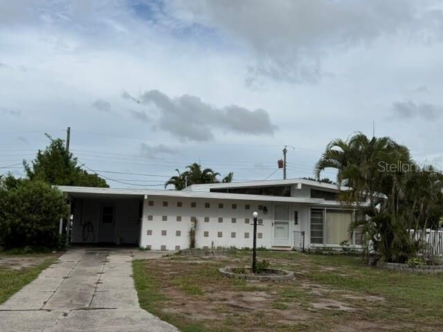 Property Photo: 1205 Princeton Avenue FL 34207