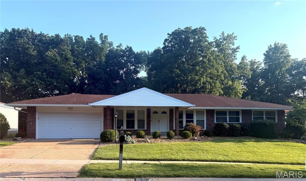 Property Photo: 13120 Greenbough Drive MO 63146