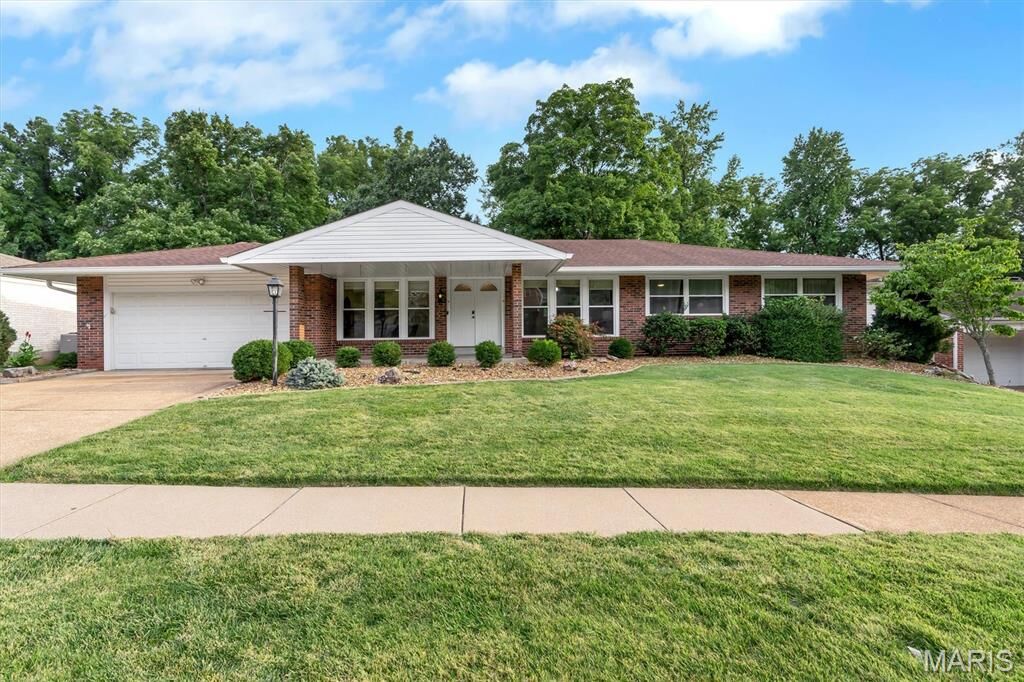 Property Photo: 13120 Greenbough Drive MO 63146
