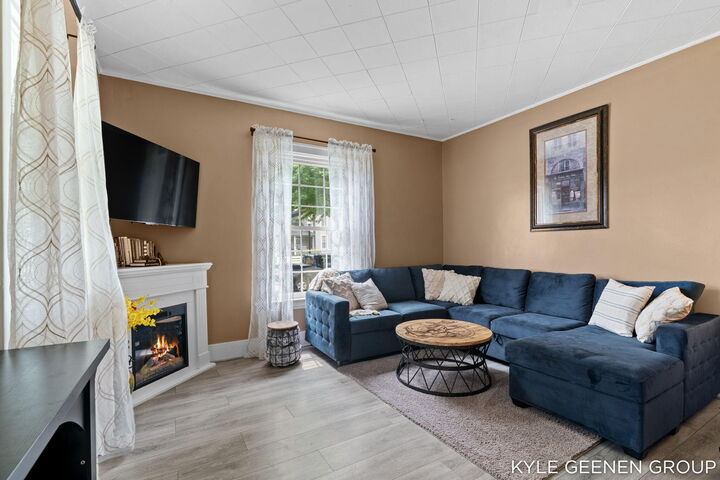 Property Photo: 177 W 9th Street MI 49423