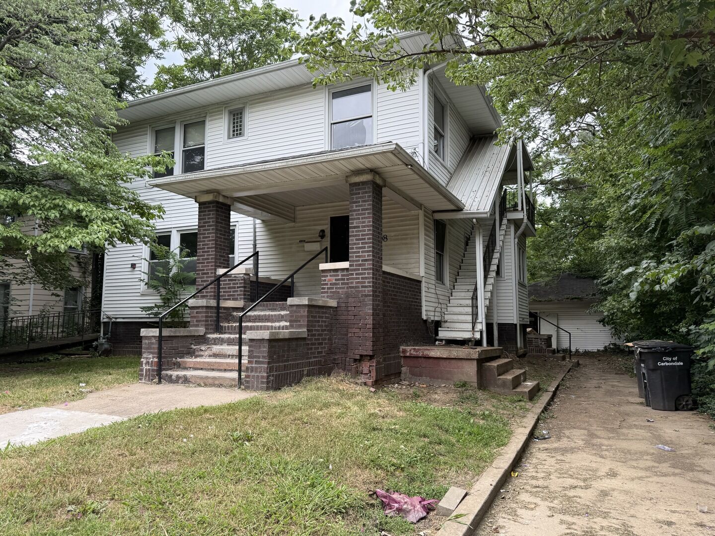 Property Photo: 608 W Main Street IL 62901