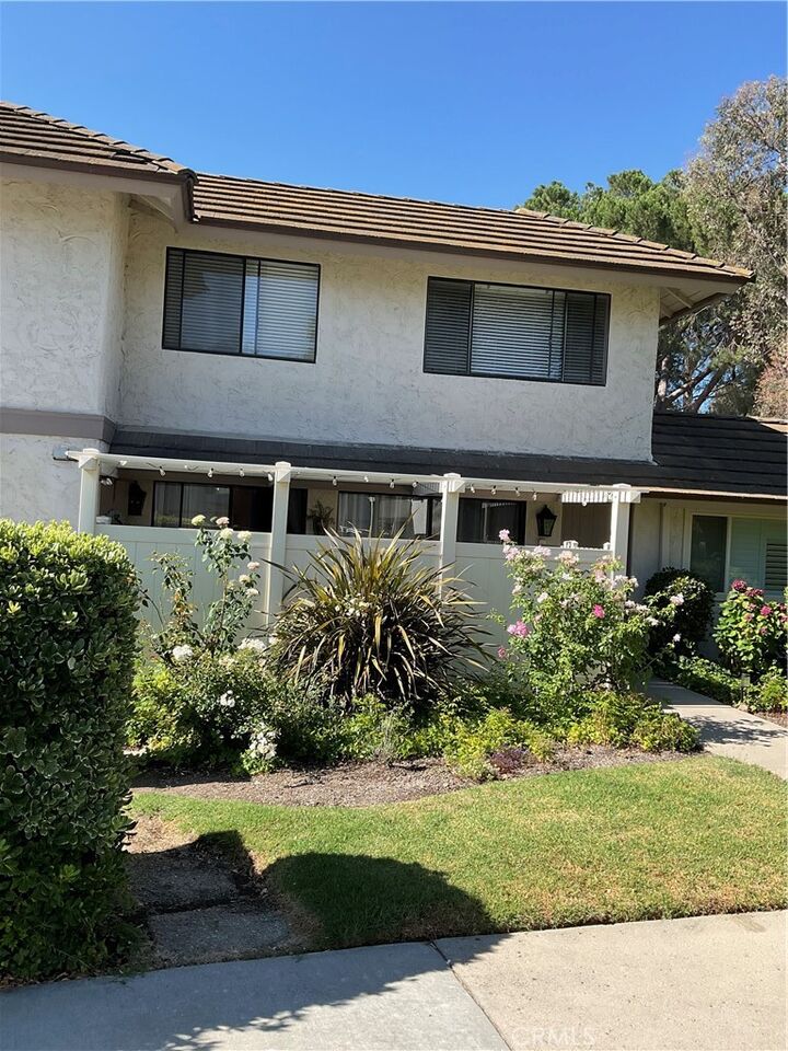Property Photo: 1141 Landsburn CA 91361