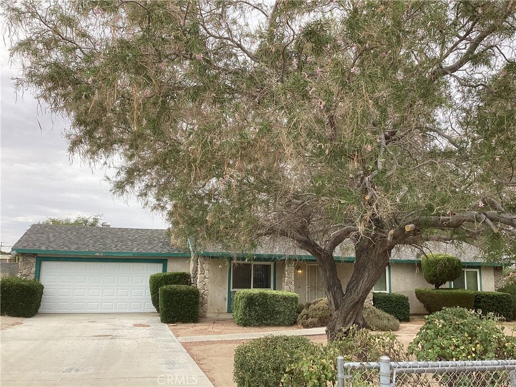Property Photo: 14556 Mojave Street CA 92345