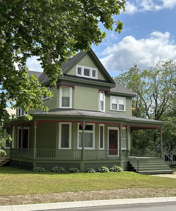 Property Photo:  51 Broadway Street  ME 04694 