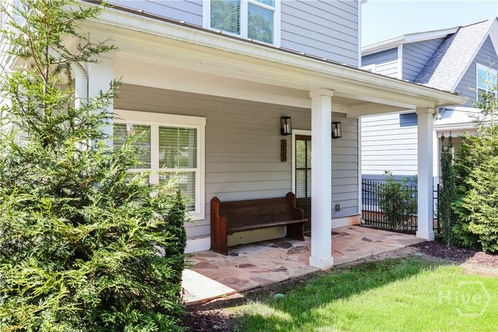 Property Photo: 655 Oglethorpe Avenue GA 30606