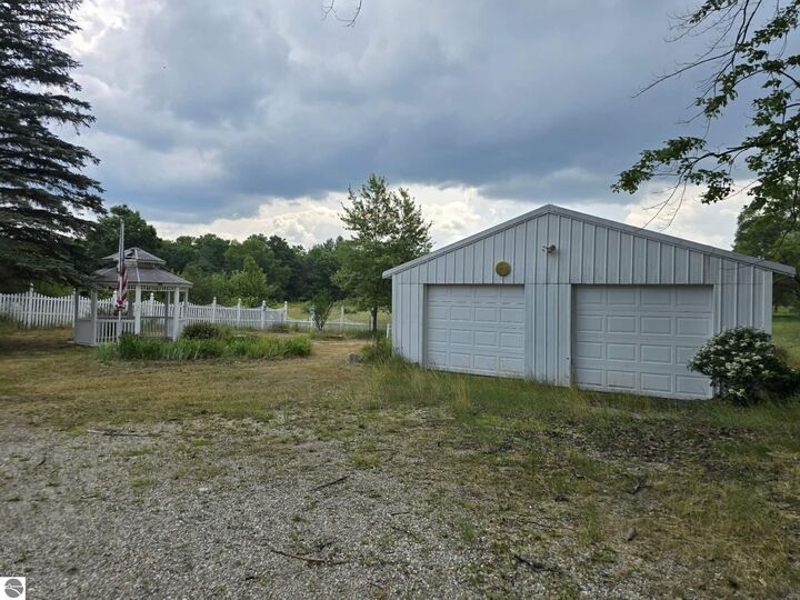 Property Photo: 14160 New Millpond Road MI 49307