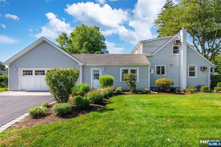 Property Photo:  139 Cosman Street  NJ 07676 