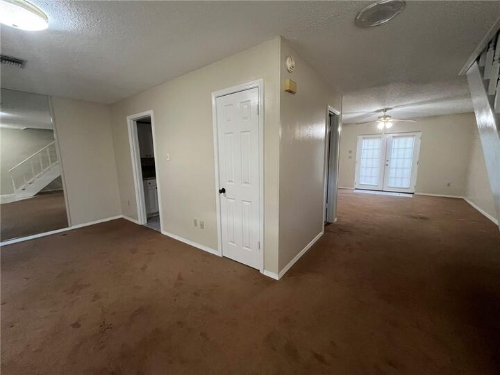 Property Photo:  2321 Oxford Place  LA 70056 