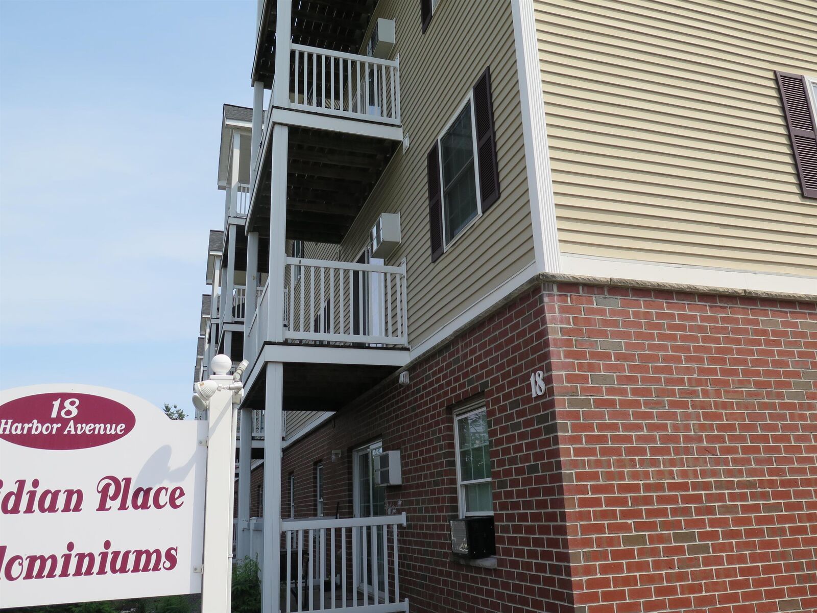 Property Photo:  18 Harbor Avenue  NH 03060 