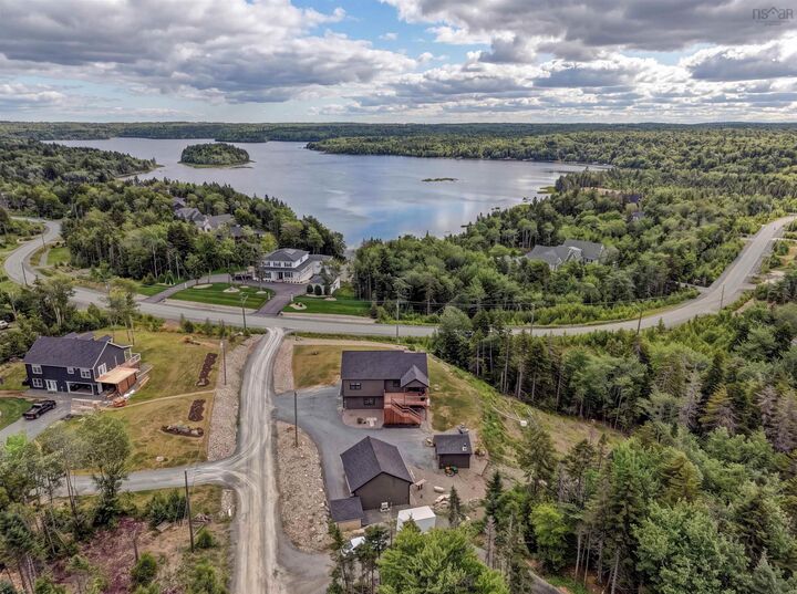 Property Photo: 911 McCabe Lake Drive Indigo Shores NS B4E 0P3