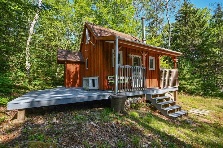 69 Forest Heights Drive — photo 1