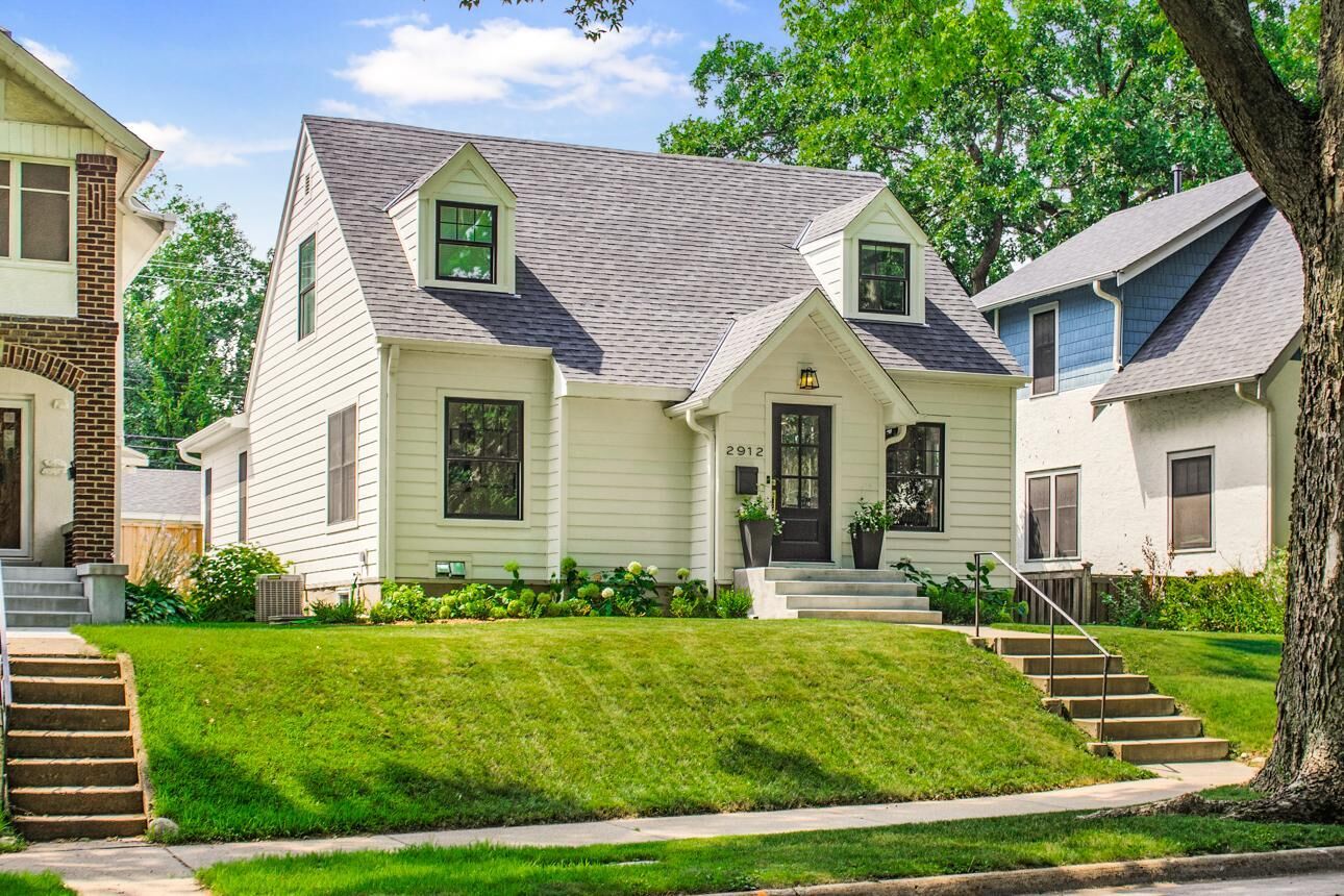 Property Photo:  2912 Chowen Avenue S  MN 55416 