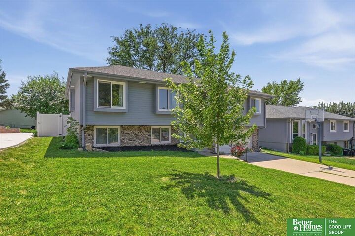 Property Photo:  13621 Hascall Street  NE 68144 