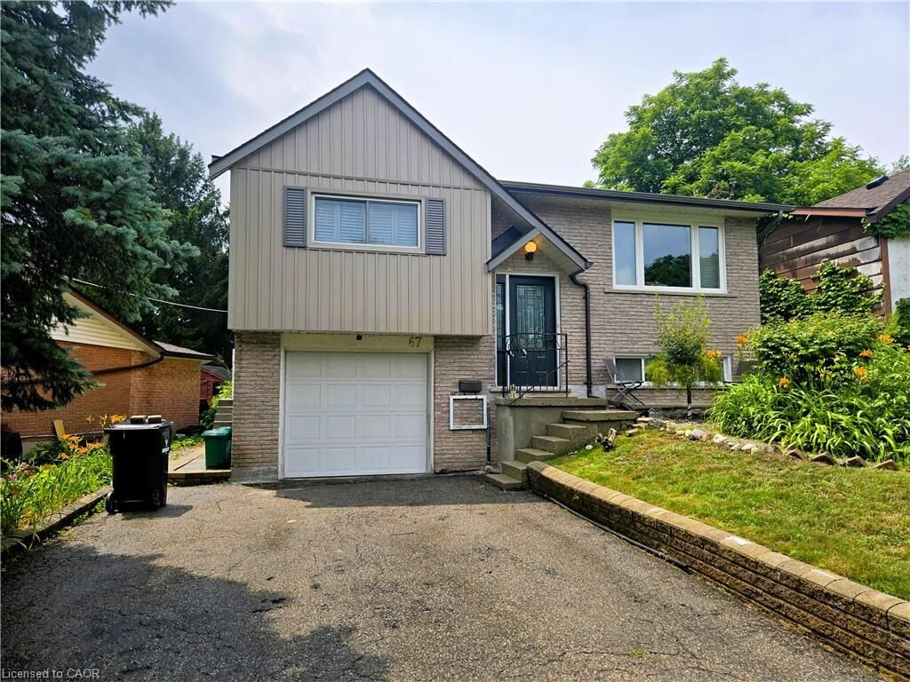Property Photo: 67 Pinemeadow Crescent ON N2T 1A6