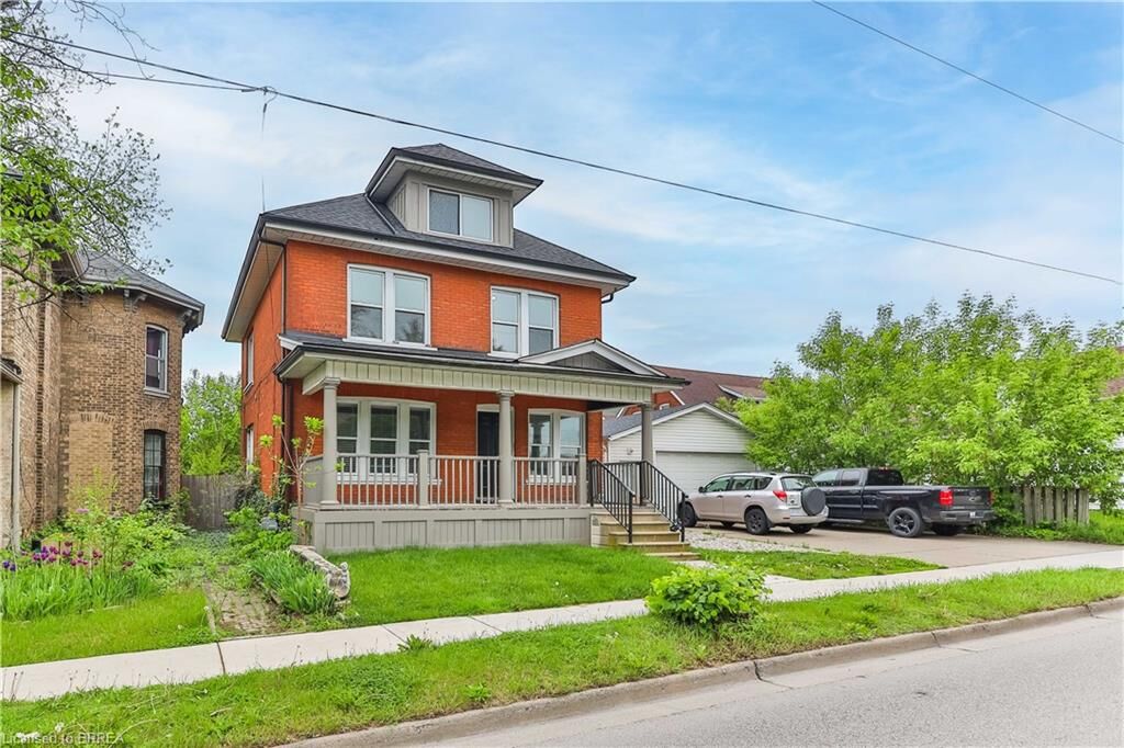 Property Photo: 321 Dalhousie Street B ON N3S 3V8