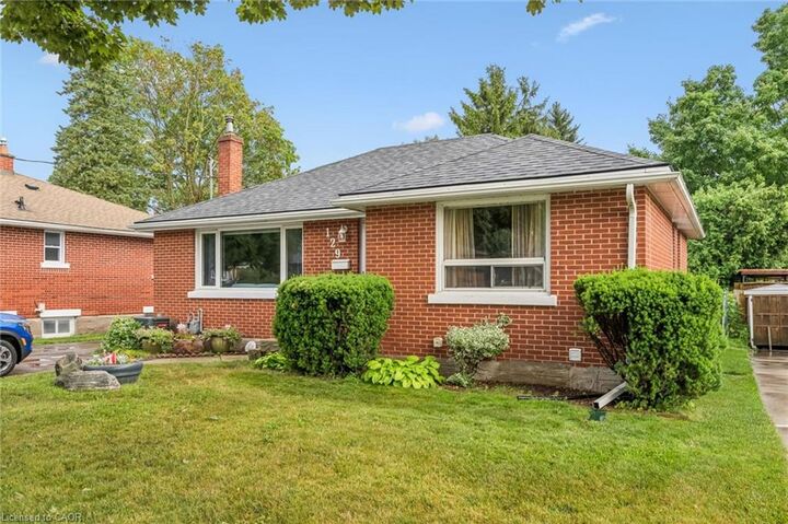 Property Photo: 129 Stewart Avenue ON N1R 2V5