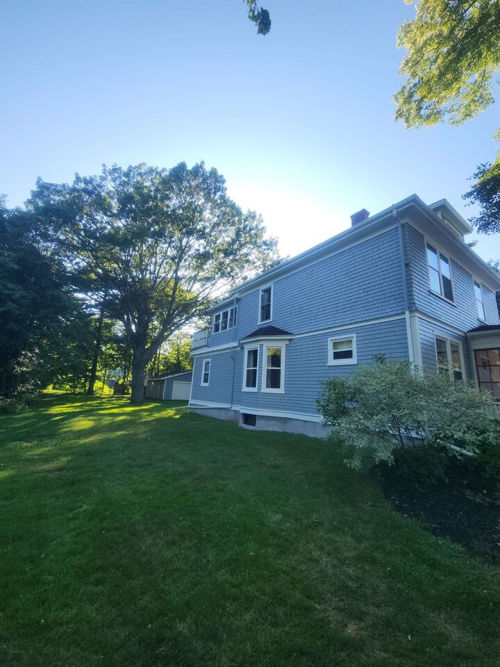 Property Photo: 43 Ambrose PE C1A 5E6
