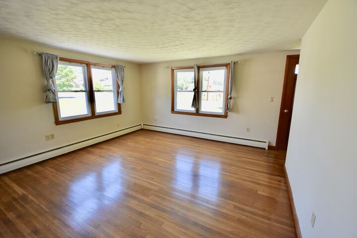 Property Photo:  118 Blaine Ave  MA 01515 