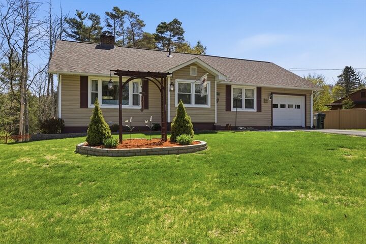 Property Photo:  284 N Woodstock Rd  MA 01550 