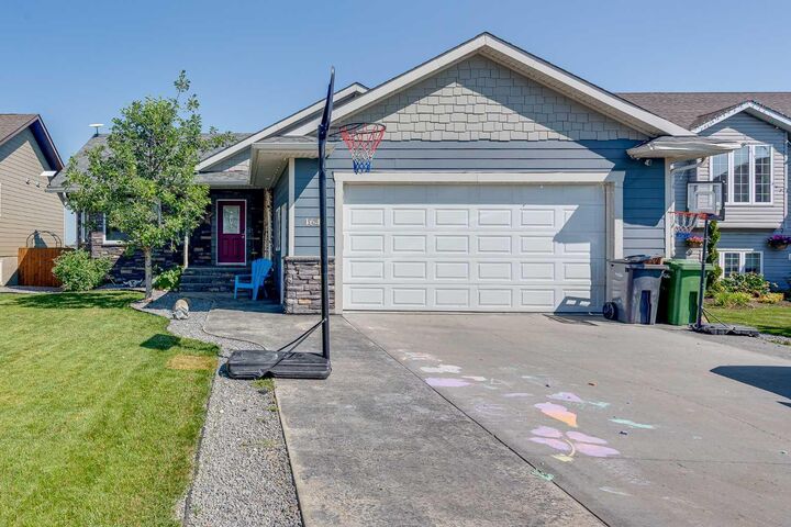 Property Photo:  4646 58 Avenue  AB T0C 2J0 