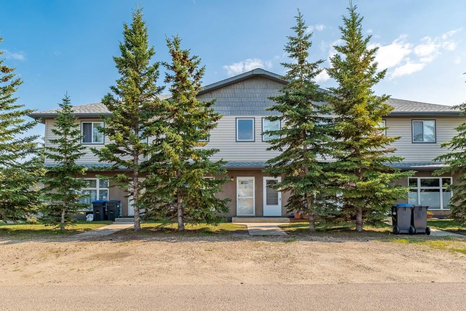 Property Photo:  4406 46 Avenue 3  AB T4S 1W7 