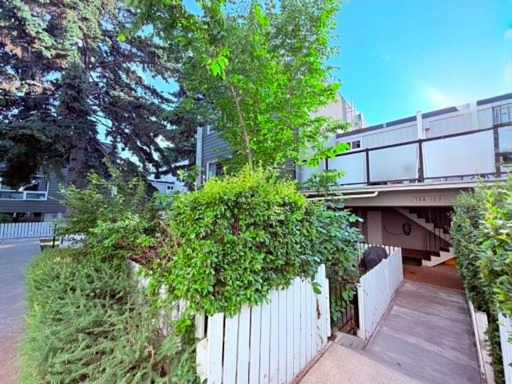 Property Photo: 6919 Elbow Drive SW 129 AB T2V 0E6