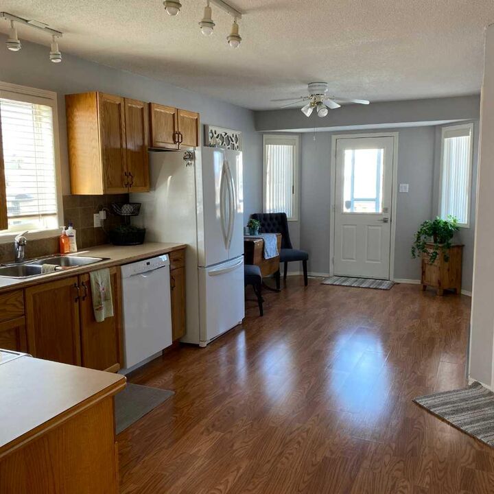 Property Photo: 8854 106 Avenue AB T8X 1L3
