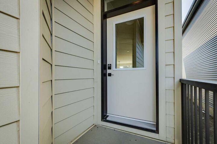 Property Photo: 59 Creekside Rise SW AB T2X 6G9