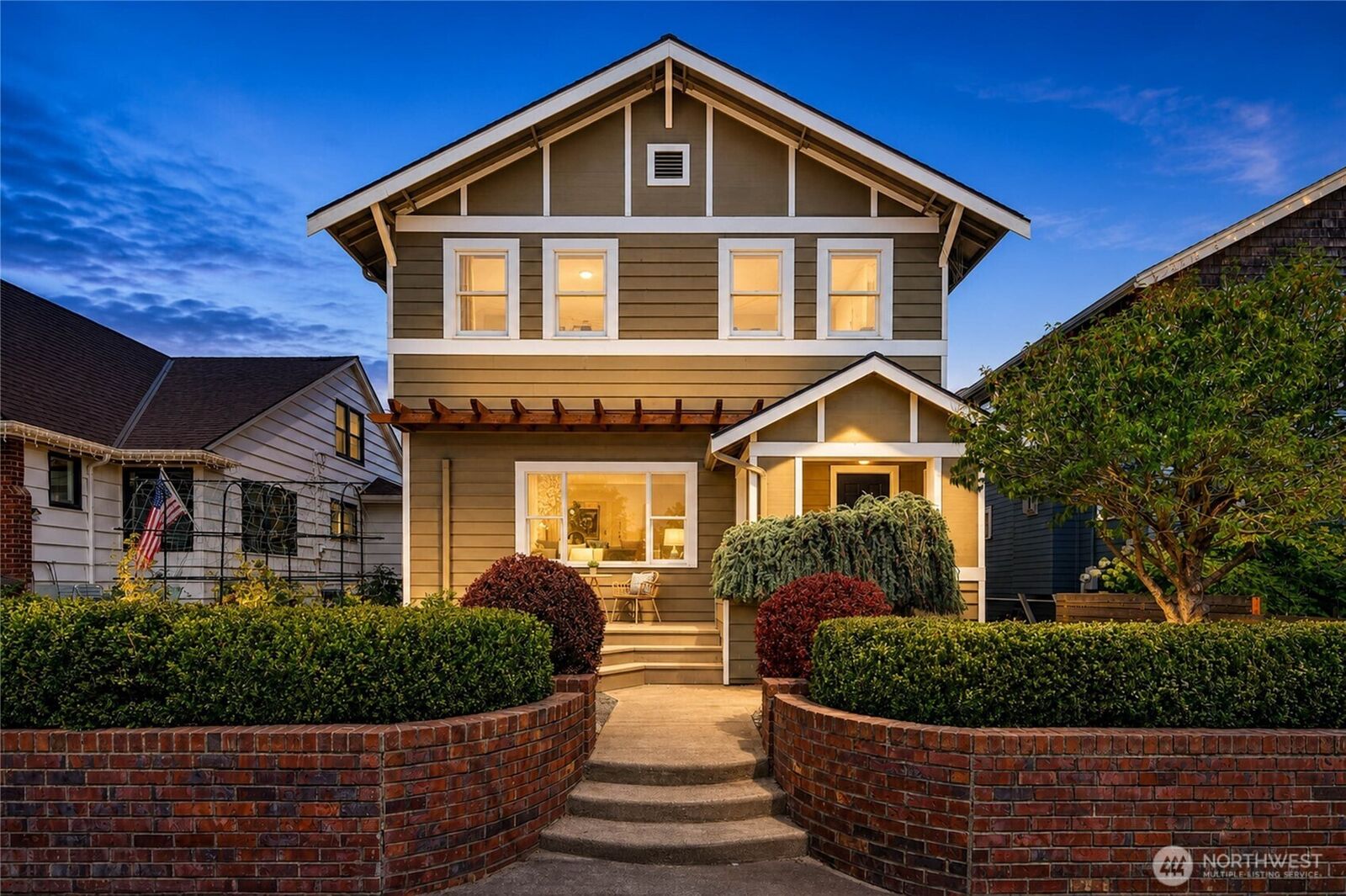 Property Photo:  1318 N  76th Street  WA 98103 