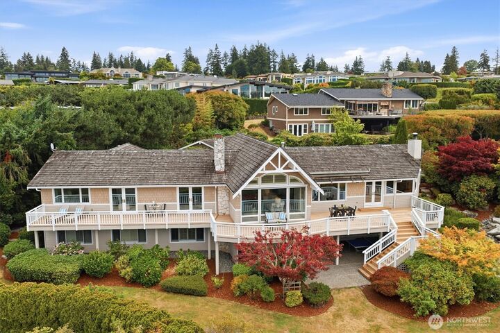 Property Photo:  8900 NE 16th Street  WA 98004 