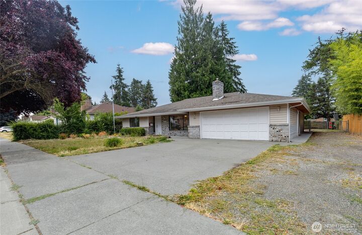 Property Photo: 201 K Street NE WA 98002