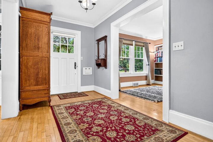 Property Photo:  335 E Wisconsin Avenue  WI 54956-2901 