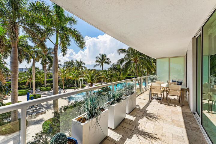 Property Photo: 1 N Ocean Boulevard 513 FL 33062