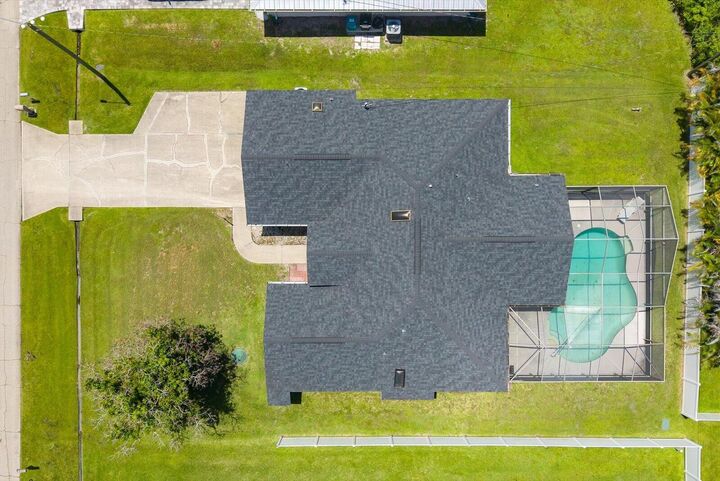 Property Photo: 2126 SW Trenton Lane FL 34984
