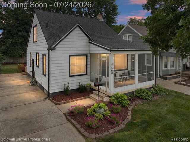 Property Photo: 300 S Minerva Avenue MI 48067
