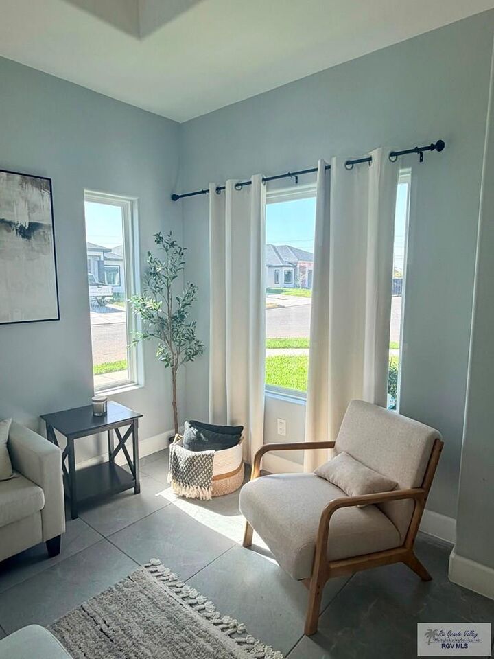 Property Photo:  1517 Strawberry Cir  TX 78521 