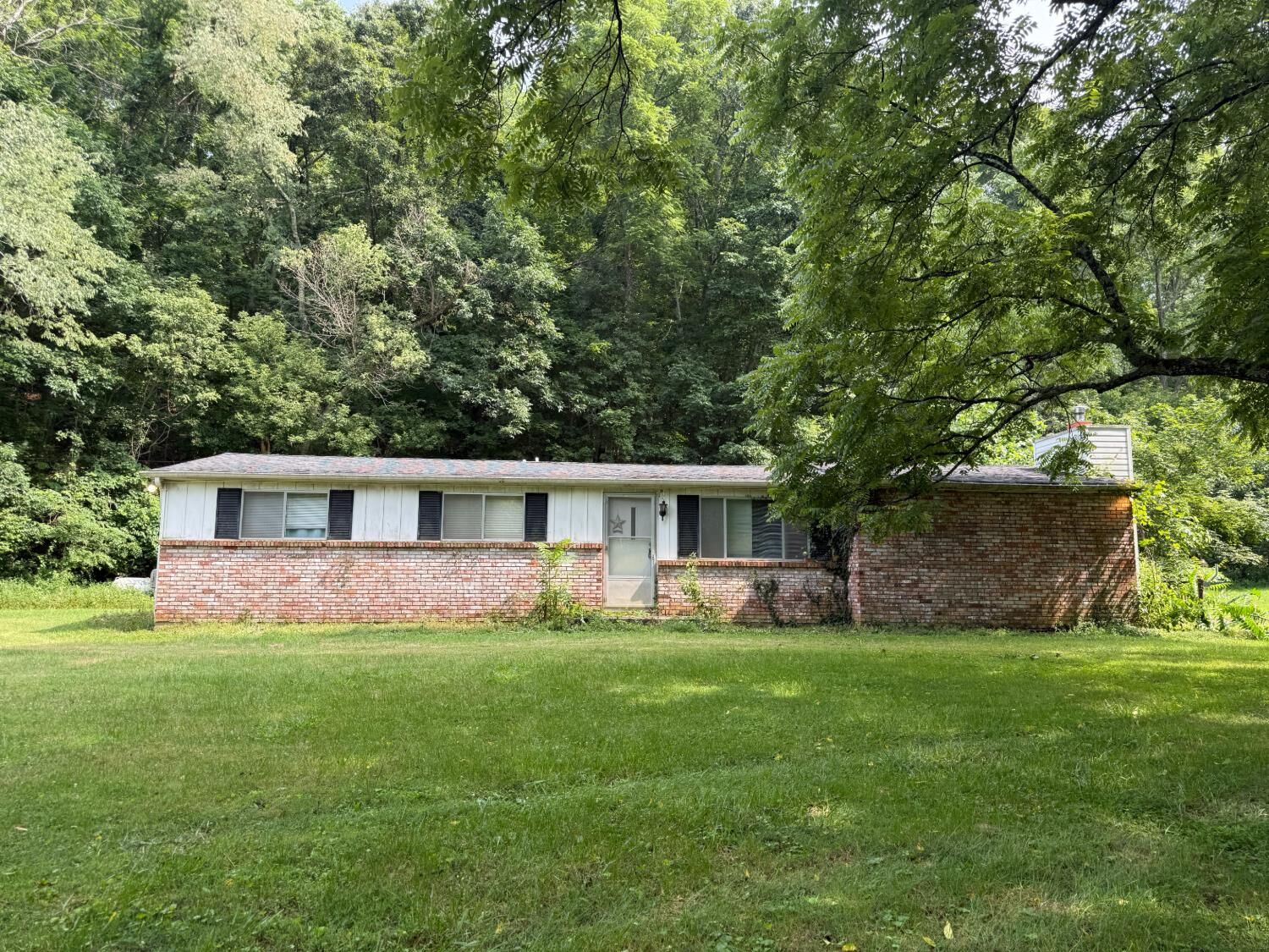 Property Photo: 5465 State Road 46 IN 47060