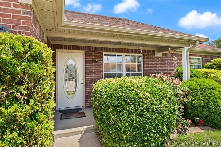 Property Photo:  5935 Pine View Court  IN 47130 