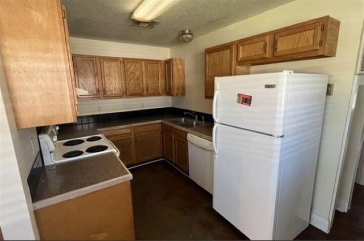Property Photo: 1018 Link Road LA 70607